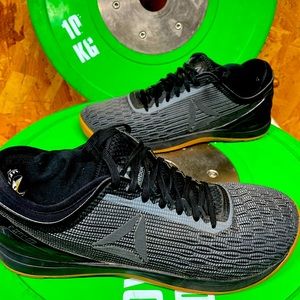 Reebok Nano 7 Blk w/Gum Sole Size 9.5 great.